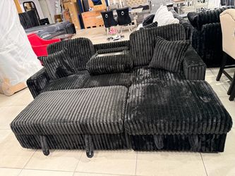 Sleeper Sectional With Storage Ottoman 🖤🖤🖤