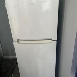 Whirlpool refrigerator 