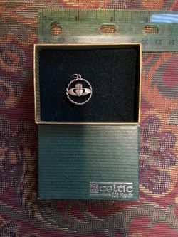 Claddagh Pendant