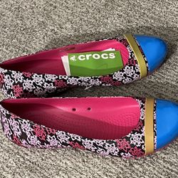 Crocs Mondo Size 9