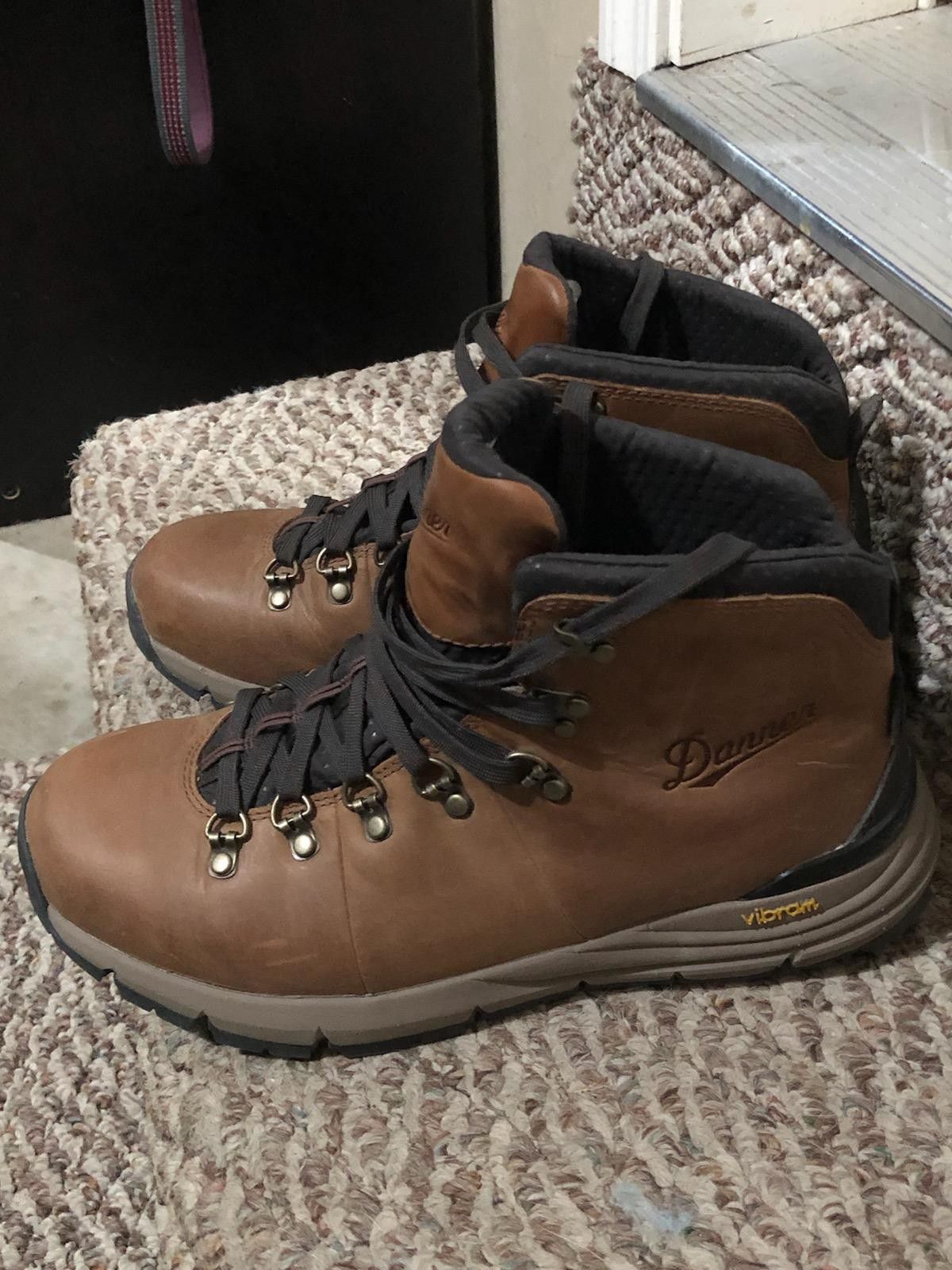 Danner men's hiking boots size 8