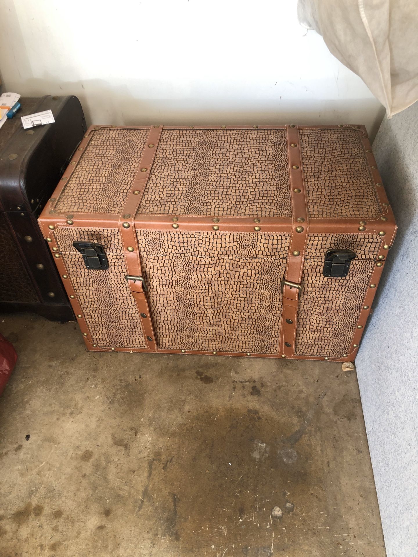 Luggage Storage Box -Used