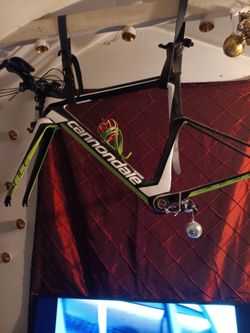 Carbon frame connondale race bike