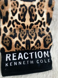 KENNETH COLE BEACH TOWEL