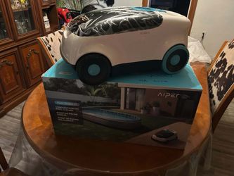 Pool Vacuum brand new