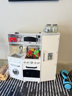 KidKraft Kids Play Kitchen Set