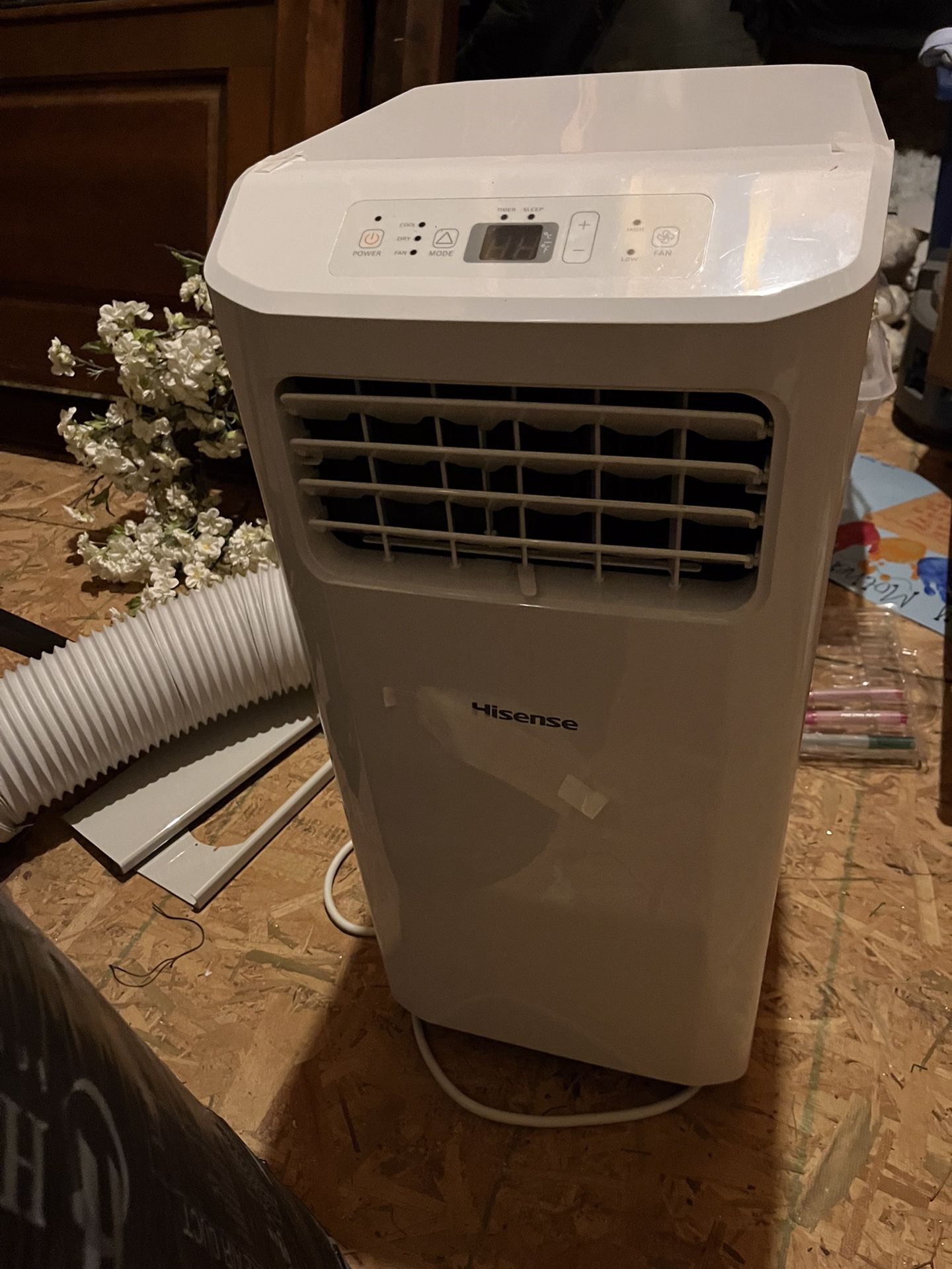 AC UNIT