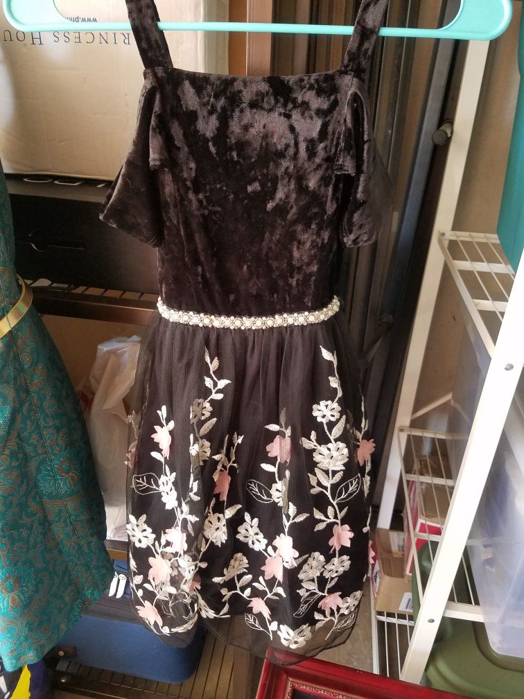Girls Black floral dress size 10