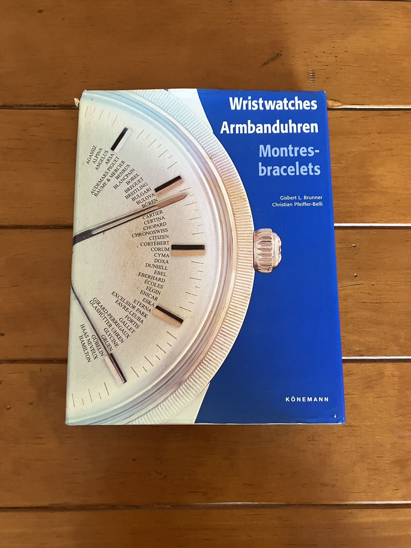Wristwatches Armbanduhren Book