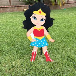 Wonder Woman Party Decor