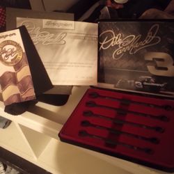 Limited edition black metal  case and snap on wrench  set $$$$$$$180.    