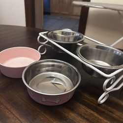 Small Pet Bowls (Pink and Metal) 