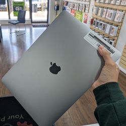 MacBook Air 13" I5 256gb 2019 