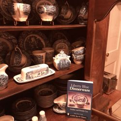 Antique Liberty Blue Dinnerware Collection