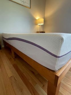 Purple, Purple Mattress, Queen, Like New