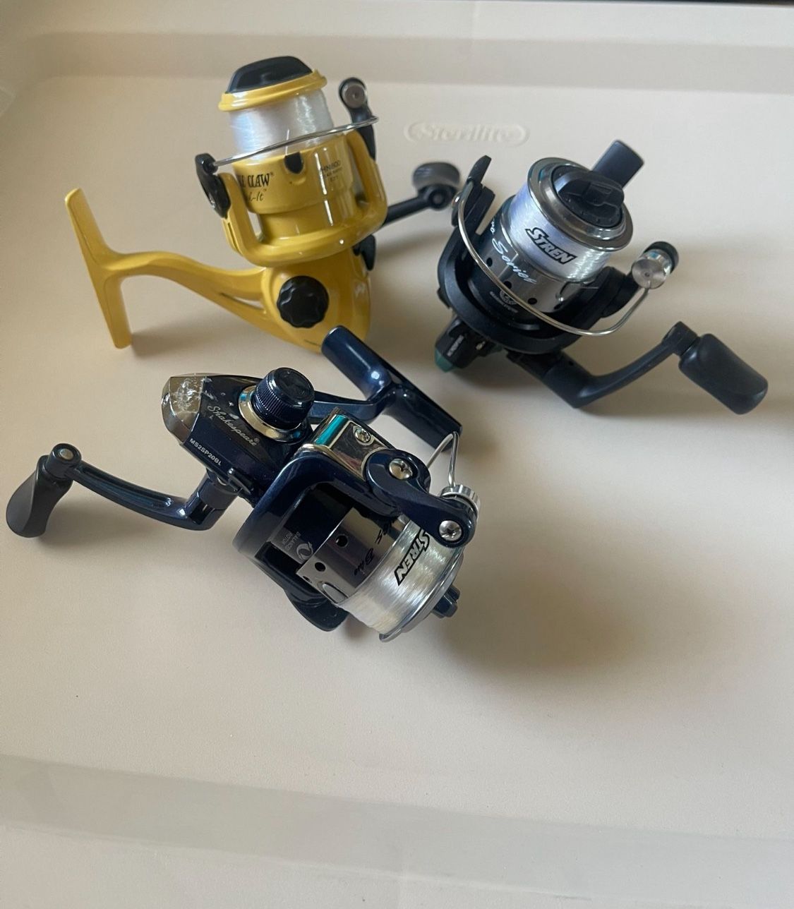Fishing reels
