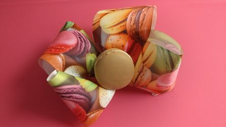 LOVELY BOUTIQUE STYLE BOWS