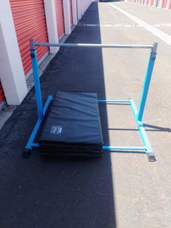 Kip Bar and folding mat