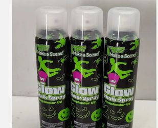 Glow in the dark spray chalk