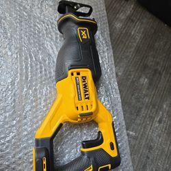 DEWALT 20VMAX XR BRUSHLESS VARIABLE SPEED RECIPROCATING SAW NEW (TOOL ONLY)