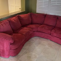 Jerome’s Furniture Collection 