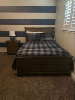 Full size bedroom set
