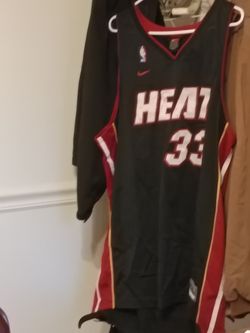 ALONZO MOURNING MIAMI HEAT JERSEY 2 XL