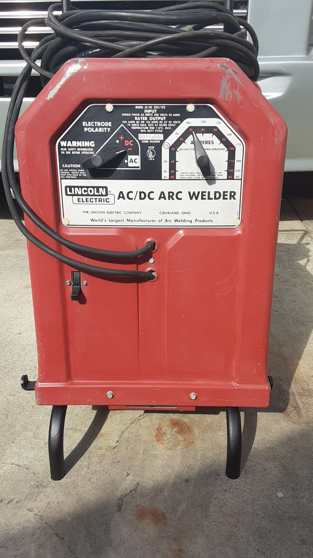 Lincoln AC/DC Arc welder code number 8811 507 like new used only a couple of times bought a mig welder 220 volts