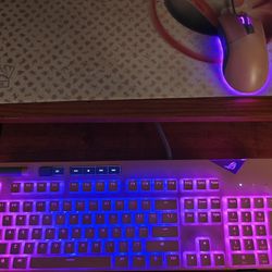 ASUS Rog Pink Peripherals 