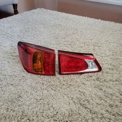 2009/2013 lexus is tail light 