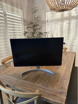 GAMING/WORKING MONITOR
