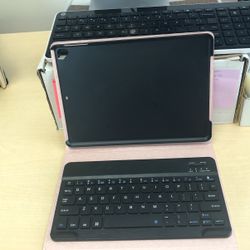 Universal  Keyboard  With Added Case