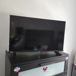 New Toshiba TV 32"