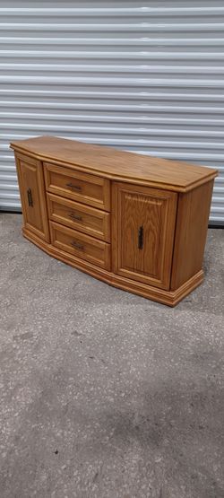 CLASSY CONSOLE TABLE very Good Condition