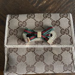 Used Gucci Wallet