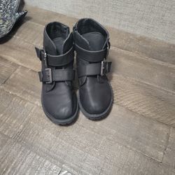 Girls Shoes