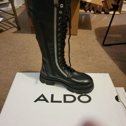 ALDO 

Taelden Lace-up Boot In

New 7.5