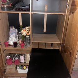 FOLD OUT CONVERTIBLE TABLE 