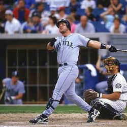 2000 Mariners ALCS Game 3 vs Yankees – Consecutive Unripped Pair