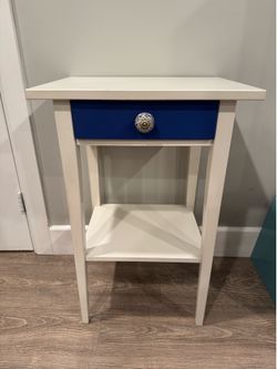 IKEA Hemnes nightstand / bedside table