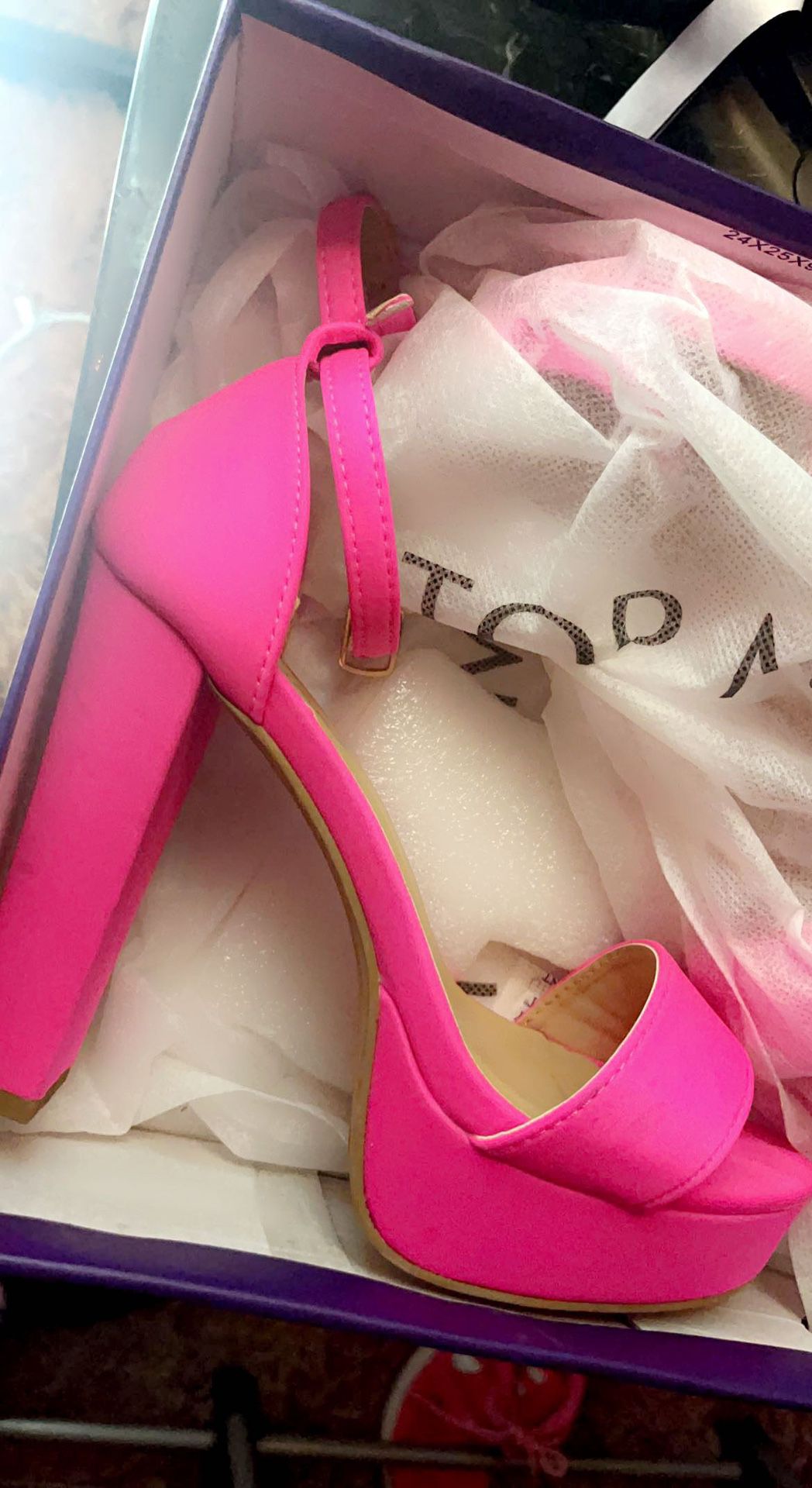 Neon Pink Heels 5.5 
