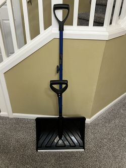 Snow Joe Snow Shovel w/ Assist Handle & 18-Inch Blade
