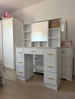White Vanity Desk with Hutch and Drawers