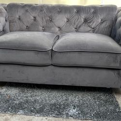Sofa love seat