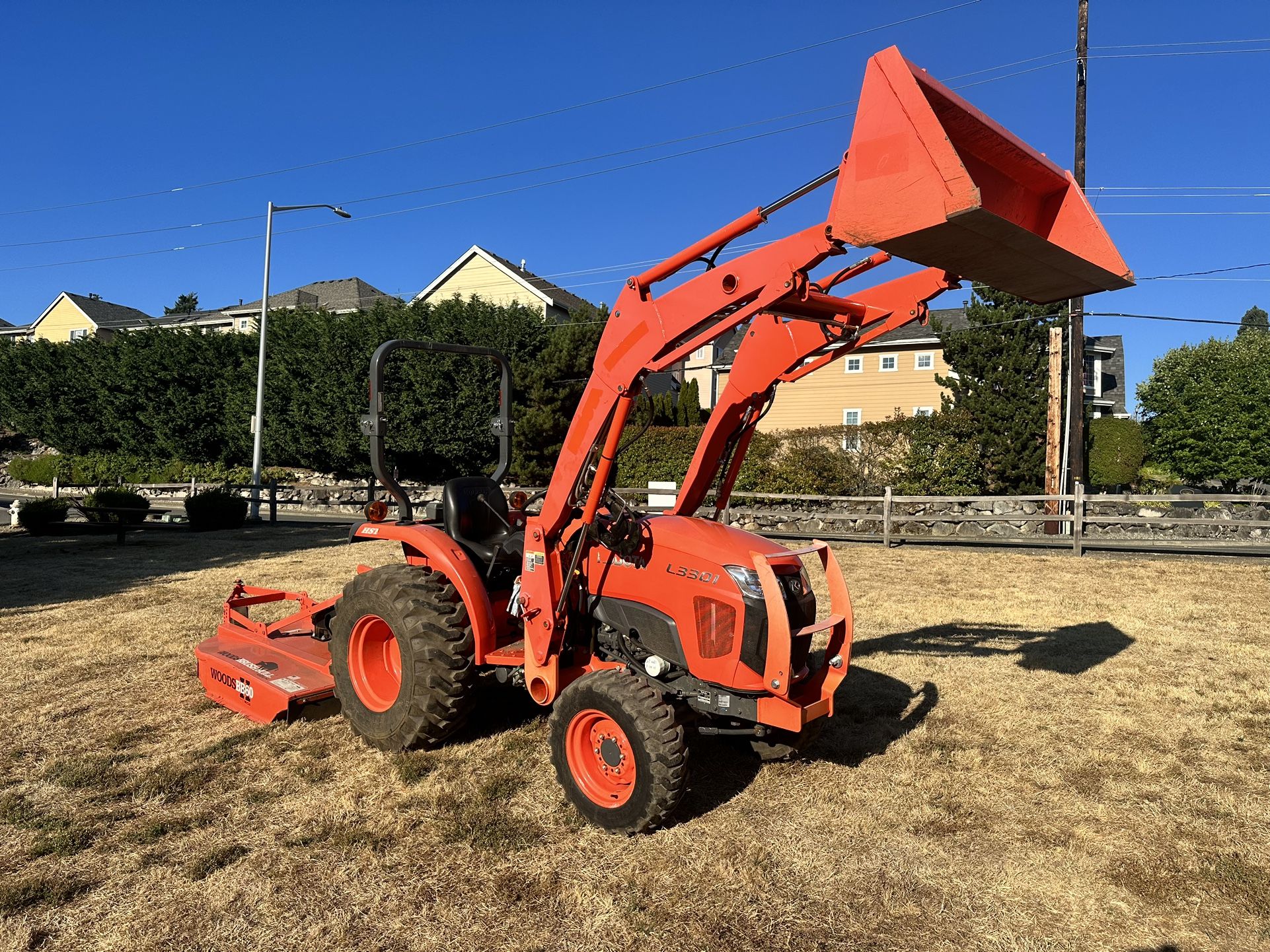 Kubota L3301 