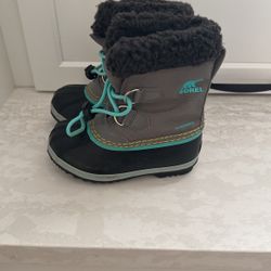 Sorel Youth Size 11