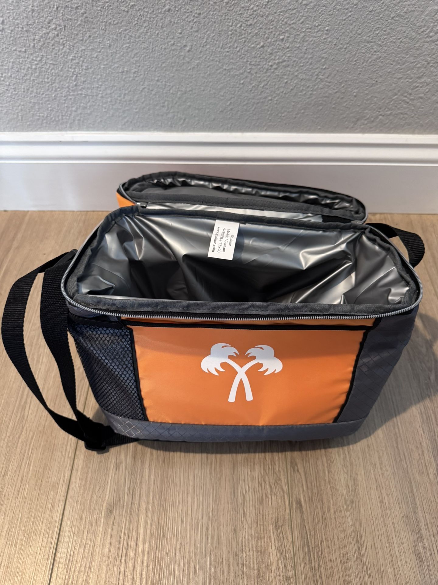 Used/Like-new Cooler bag