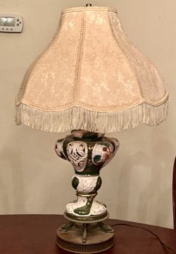 BEAUTIFUL VINTAGE CAPADIMONTE ITALIAN PORCELAIN CHERUBS TABLE LAMP