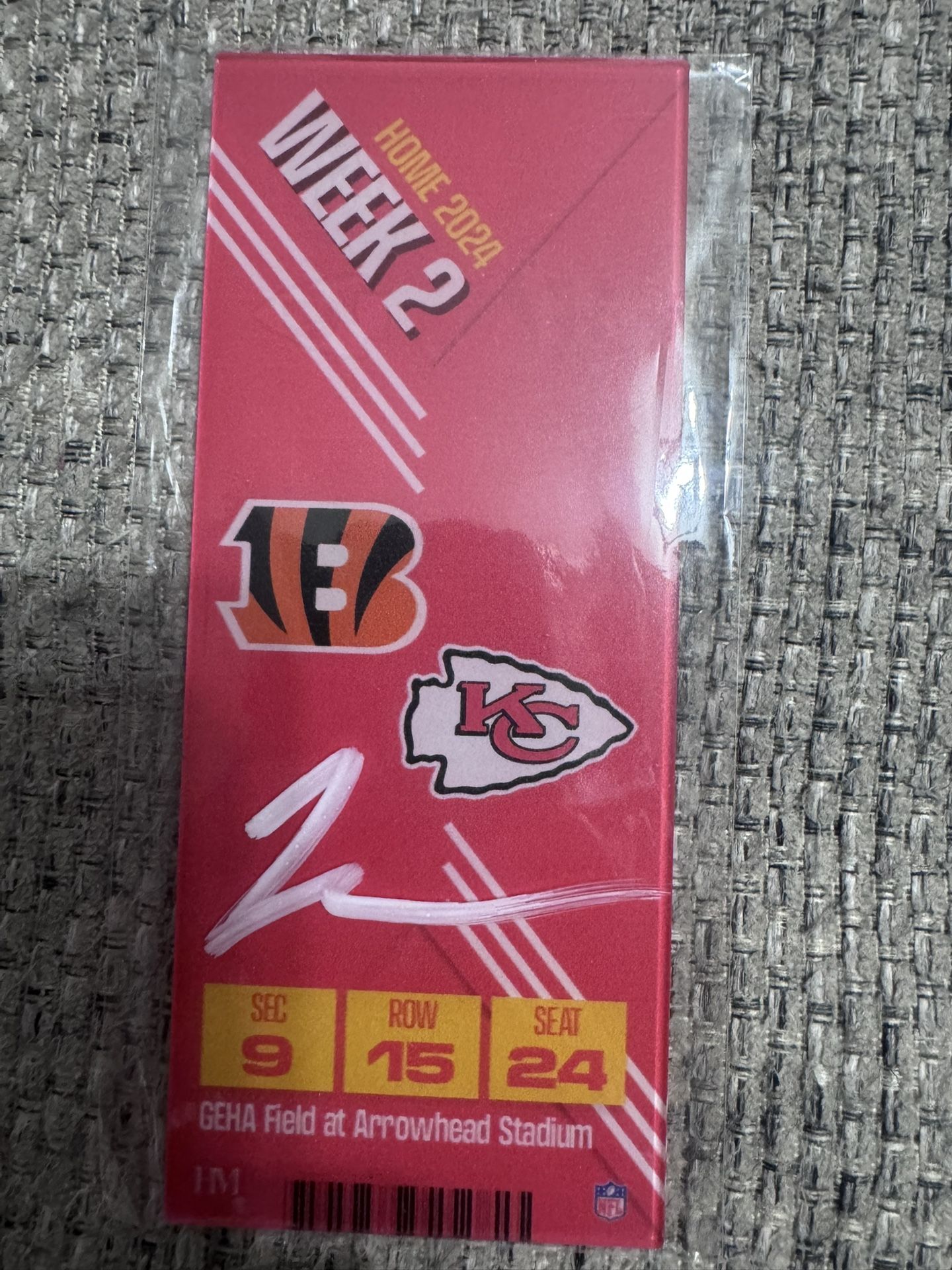 Leo Chenal Signed Autograph Acrylic Commemorative Week 2 Ticket Chiefs Beckett