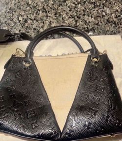 LV V Tote